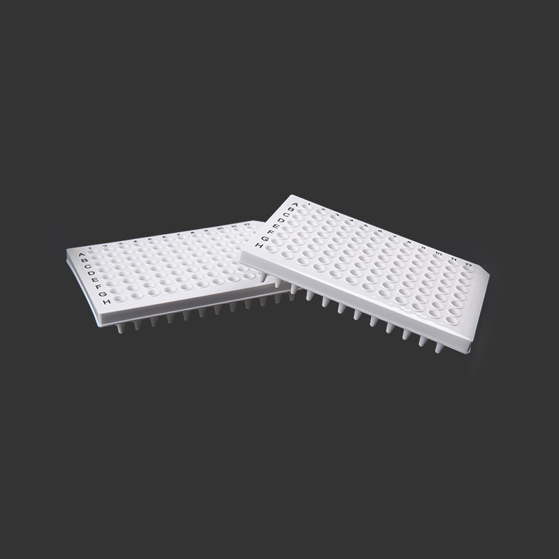 Semi-textus 96-bene PCR Plates